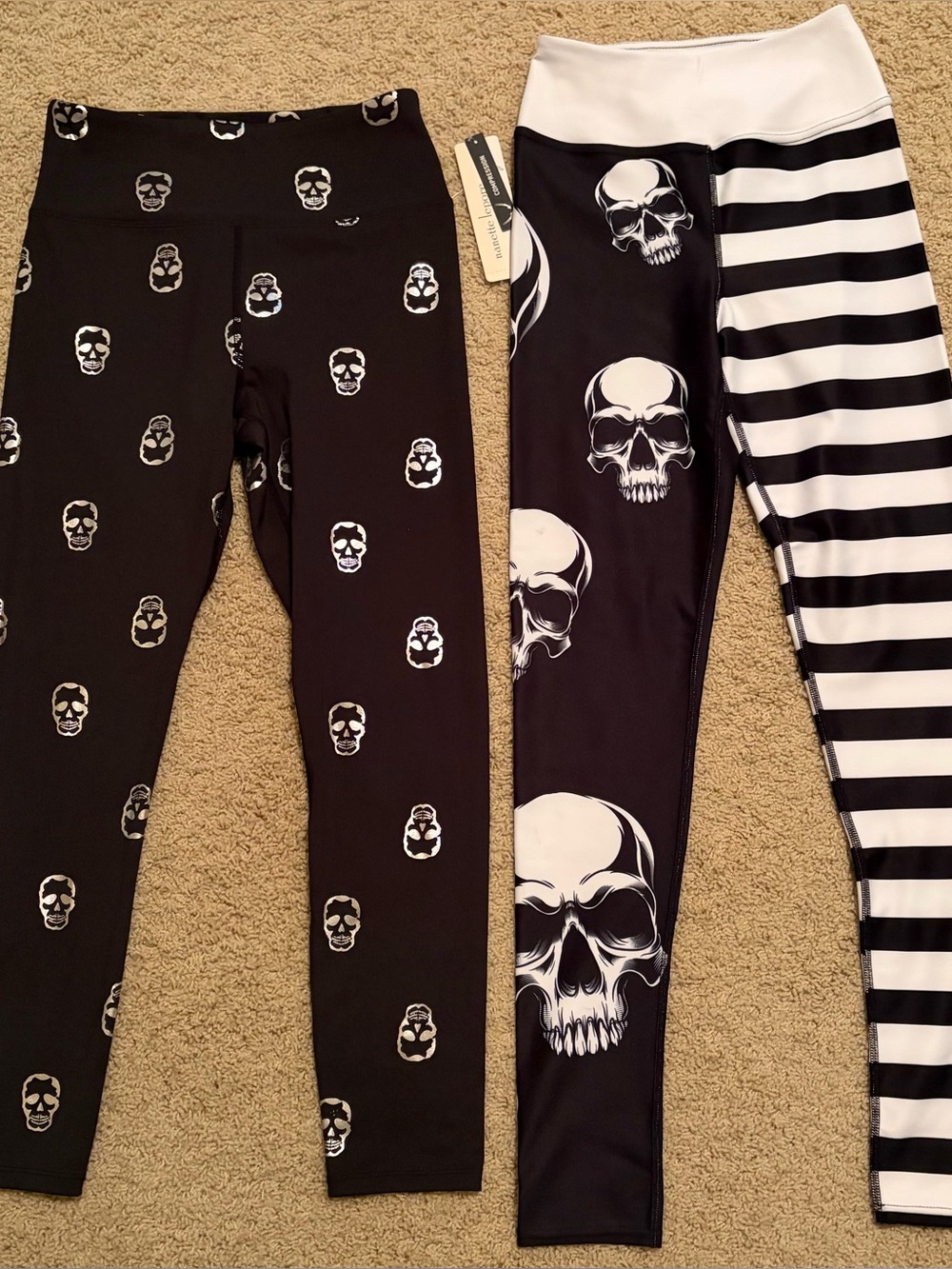 New skull leggings size small